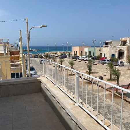 Casa Vacanze Illiria A Roca Vecchia Vicinissima Al Mare Εξωτερικό φωτογραφία