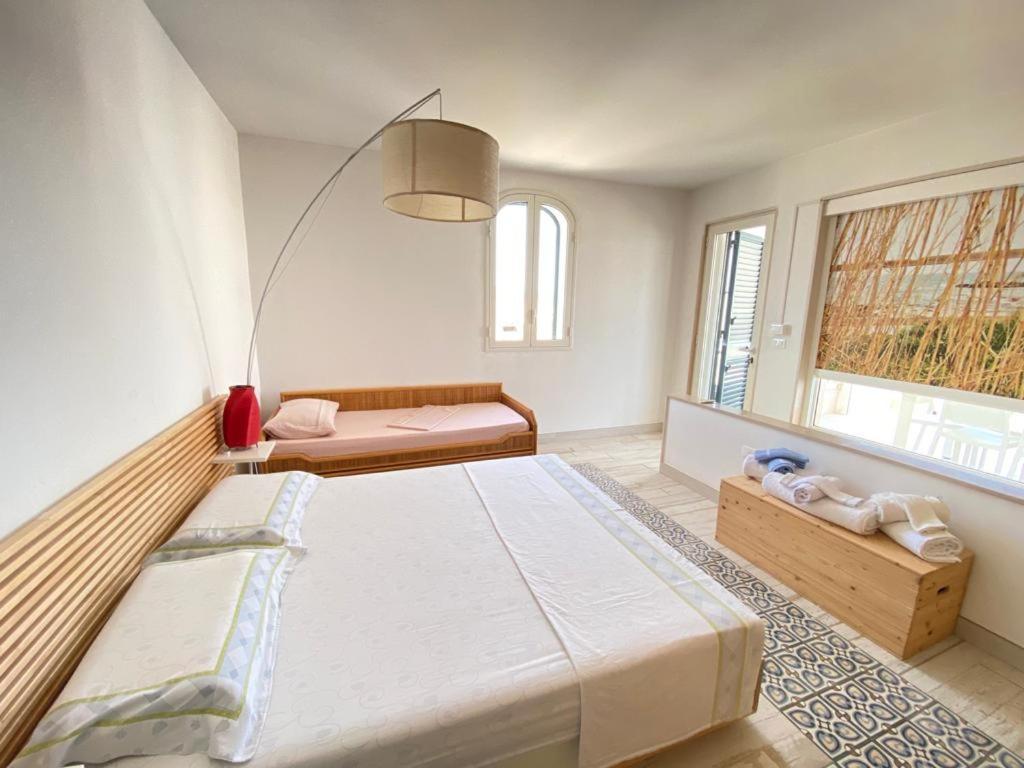 Casa Vacanze Illiria A Roca Vecchia Vicinissima Al Mare Εξωτερικό φωτογραφία